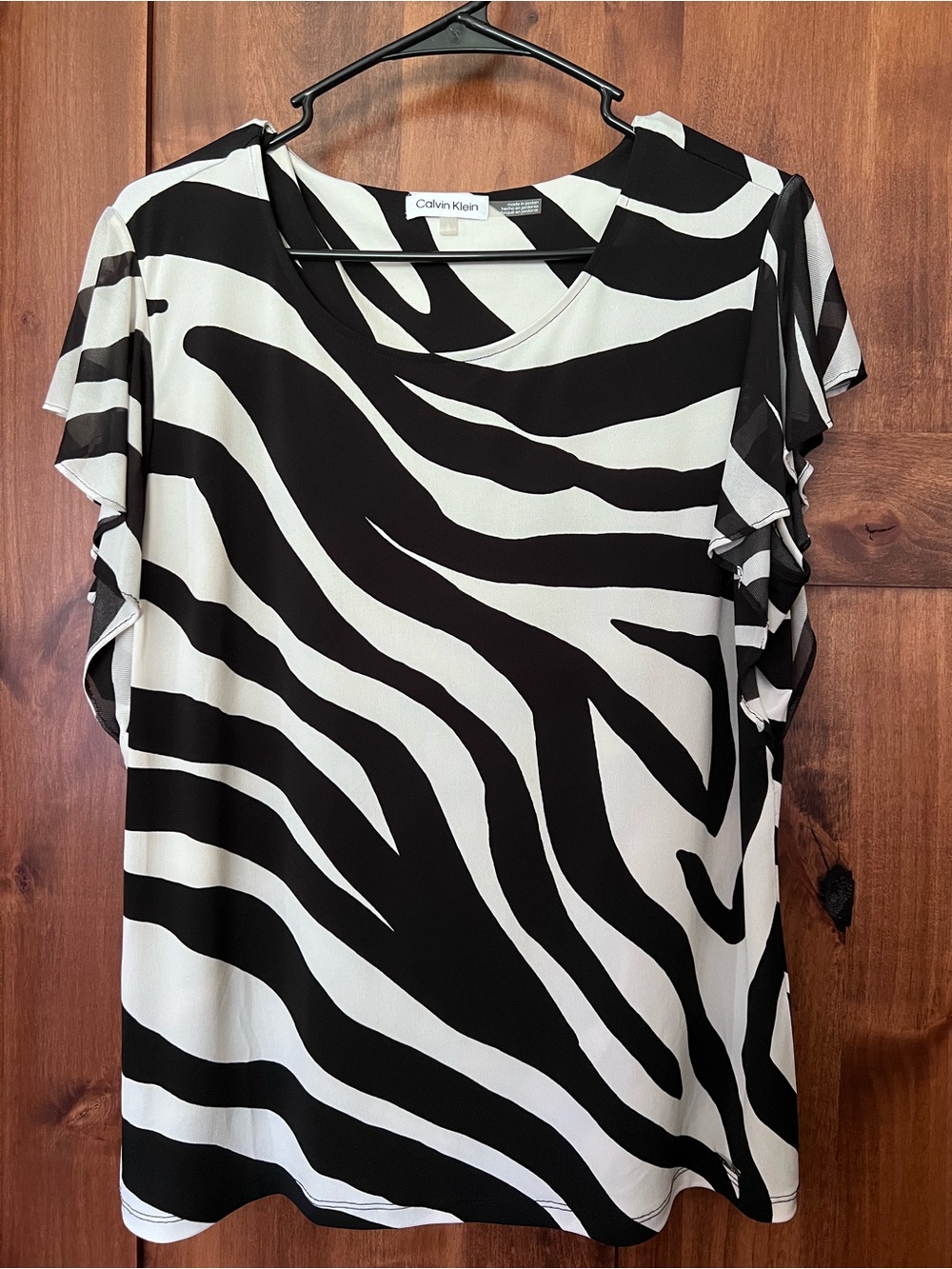 Calvin Klein Black & White Zebra-Print Flutter Sleeve Blouse